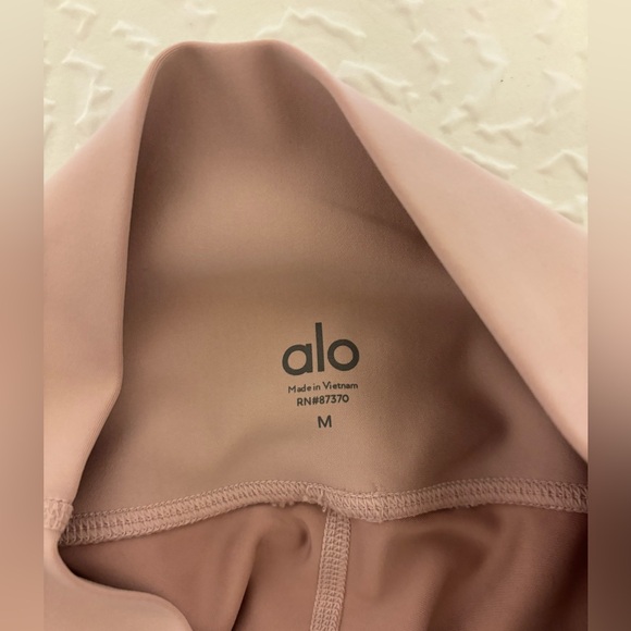 Alo Yoga High Waist Legging - Picture 4 of 6